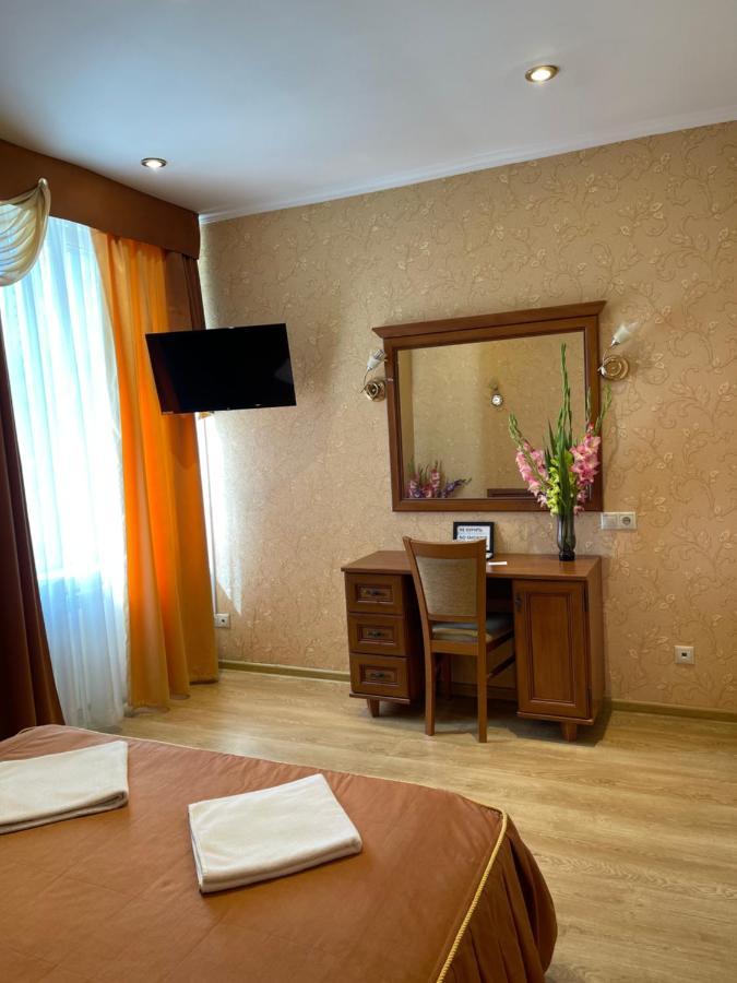 קייב Gusarskiy Hotel And Apartment מראה חיצוני תמונה