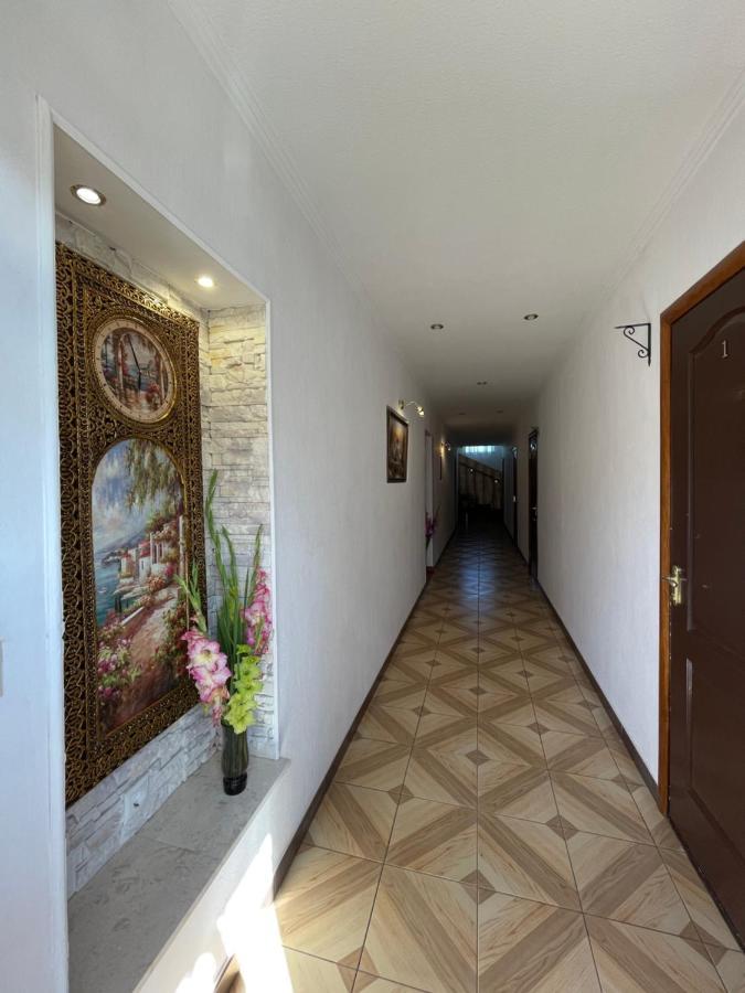 קייב Gusarskiy Hotel And Apartment מראה חיצוני תמונה