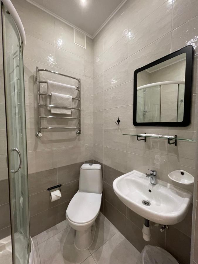 קייב Gusarskiy Hotel And Apartment מראה חיצוני תמונה