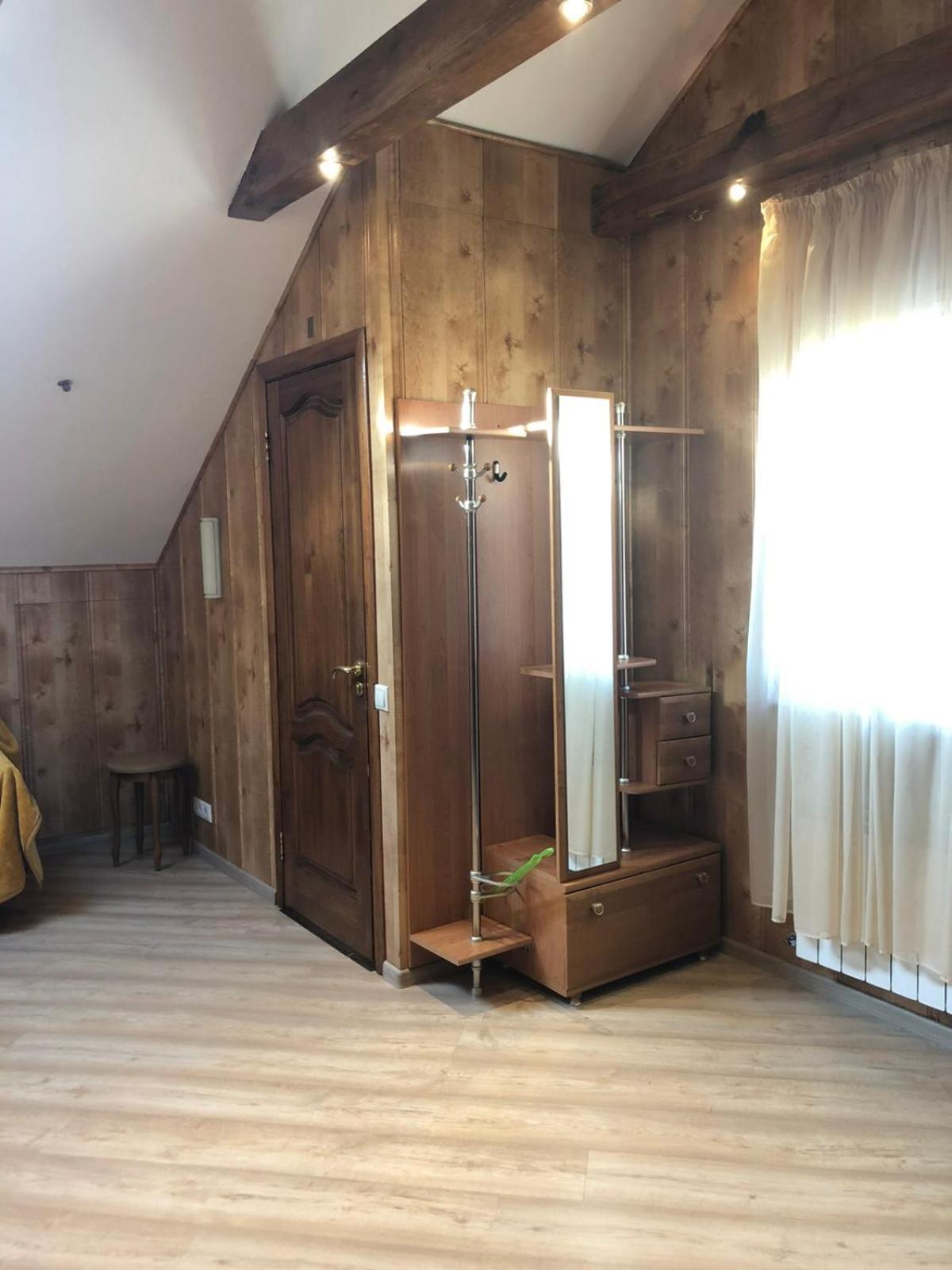 קייב Gusarskiy Hotel And Apartment מראה חיצוני תמונה