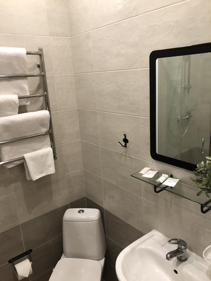 קייב Gusarskiy Hotel And Apartment מראה חיצוני תמונה