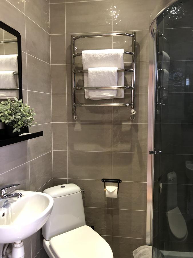 קייב Gusarskiy Hotel And Apartment מראה חיצוני תמונה