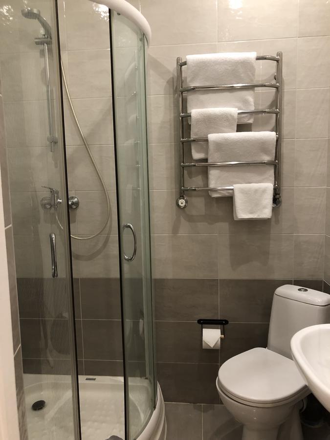 קייב Gusarskiy Hotel And Apartment מראה חיצוני תמונה